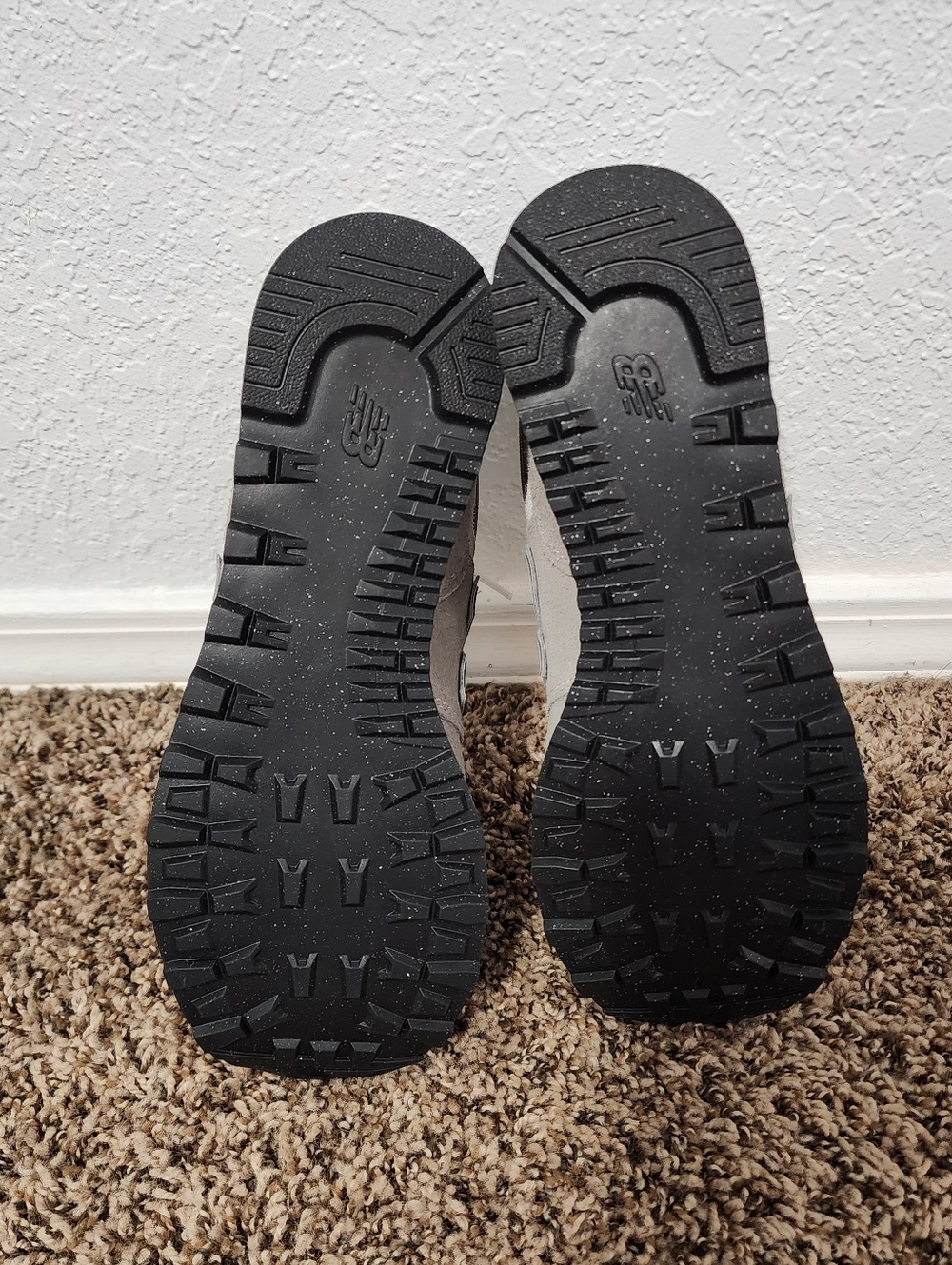 New Balance Women's Sneaker Size 9 Grey Classic 574 New No Box - Picture 11 of 12